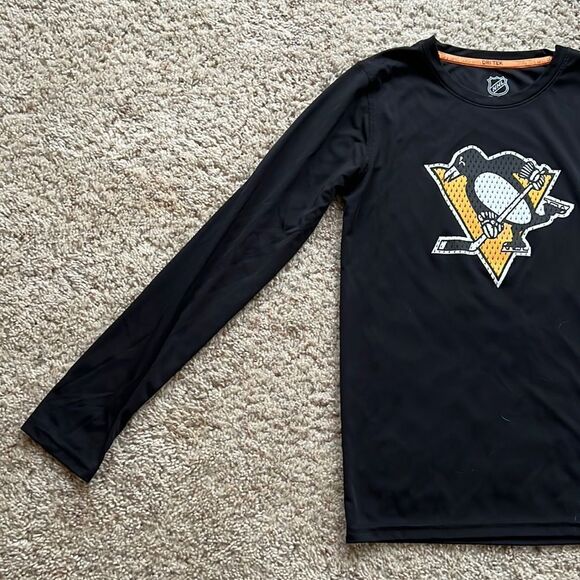 🐧 2 Boys Size Medium (10/12) Pittsburgh Penguins Shirts 🐧 - Picture 2 of 9